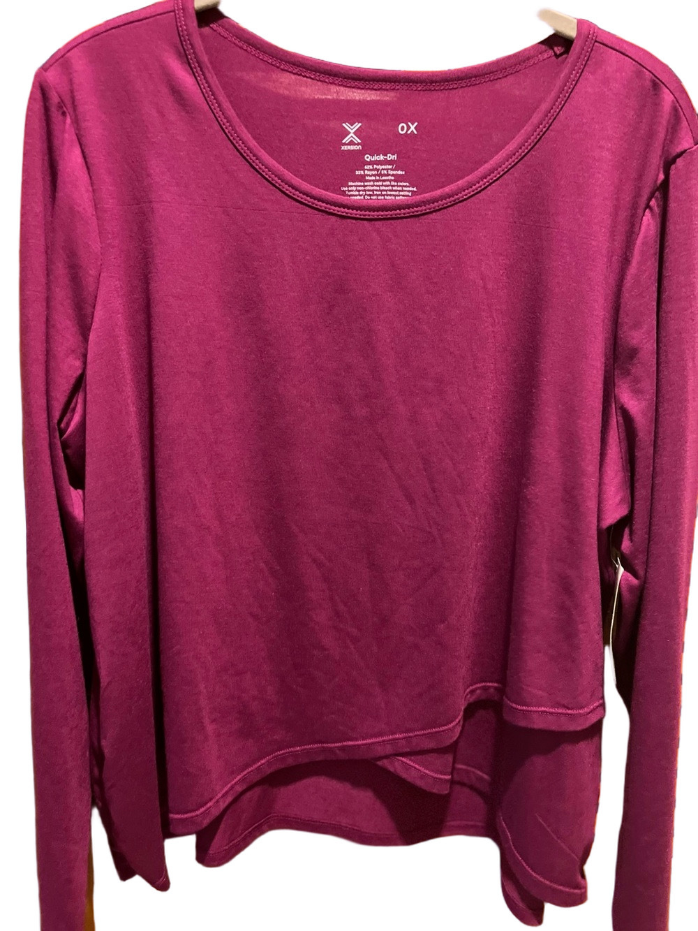 246. NWT WOMENS XERSION 0X DETAIL TOP